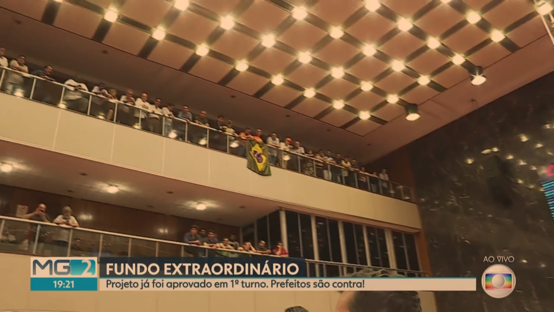 Prefeitos na Assembleia: contra galinha sem fundo de Pimentel. Foto: Reprodução/TV GLobo Minas